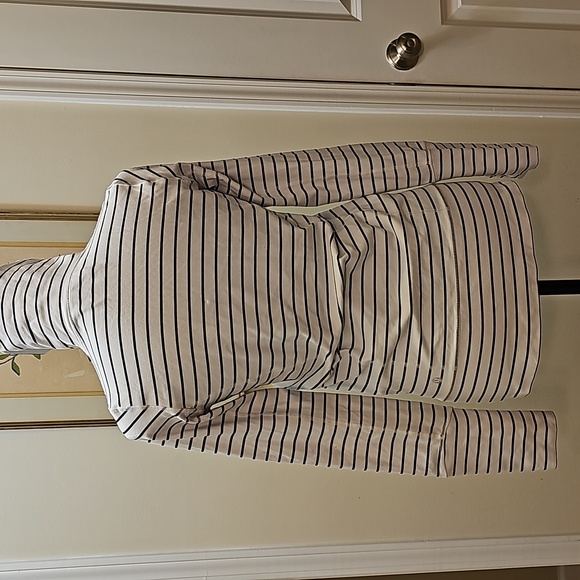 Lululemon In Stride jacket - Picture 2 of 4